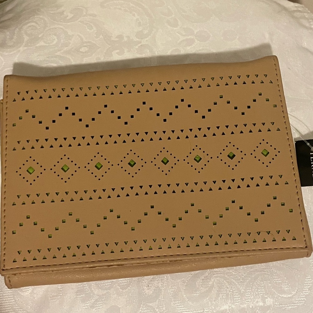 Clutch purse with optional strap beige & lime green